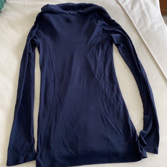 Ingrid & Isabel long sleeve cowl neck top - S - Picture 5 of 5